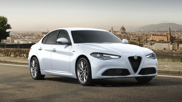 Giulia 2.2 TD 160 CV AT8 Q4 Veloce}