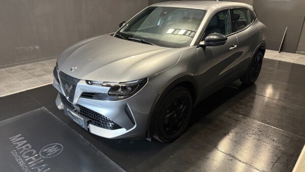 Junior 1.2 145 CV Hybrid eDCT6}