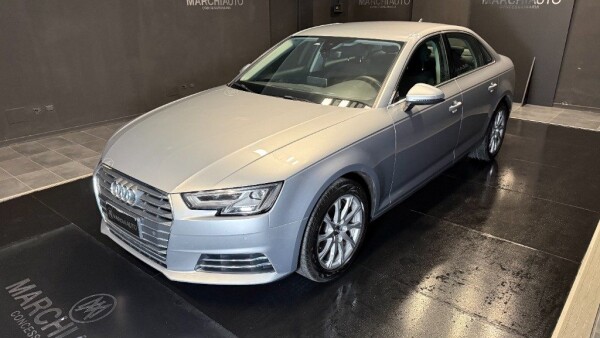 A4 2.0 TDI 150 CV Business Sport}