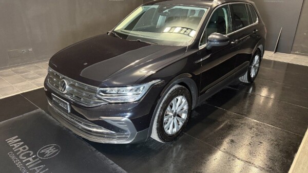 Tiguan 1.5 TSI ACT Life}