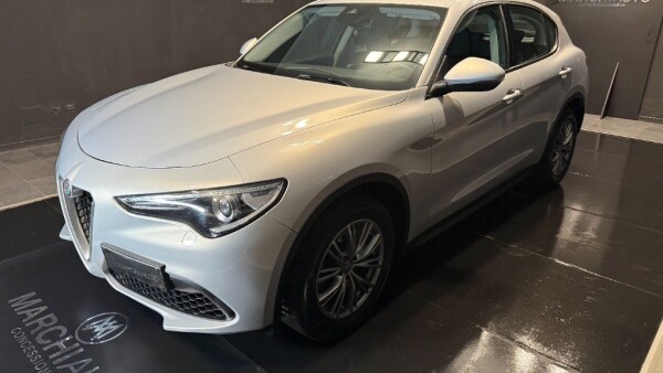 Stelvio 2.2 Turbodiesel 160 CV AT8 RWD Super Business}