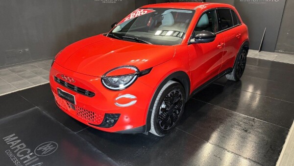 600 Hybrid 110 CV DCT MHEV La Prima}