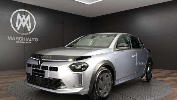 Ypsilon Hybrid e-DCT (Pack Tech + Pack Drive)}