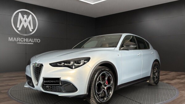 Stelvio 2.2 Turbodiesel 210 CV AT8 Q4 Ti}