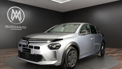 Offerte in Evidenza Marchi Auto - Ypsilon Hybrid e-DCT (Pack Tech + Pack Drive) - Immagine 0